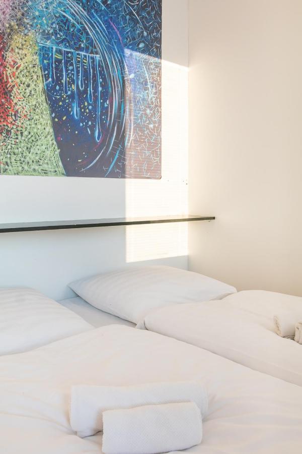 Yellow Apartment Ostrava Ngoại thất bức ảnh