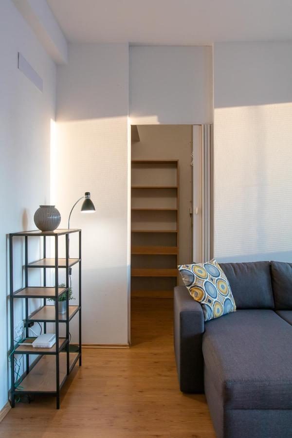 Yellow Apartment Ostrava Ngoại thất bức ảnh