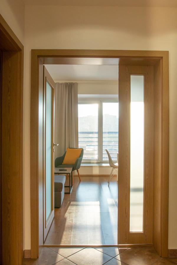 Yellow Apartment Ostrava Ngoại thất bức ảnh